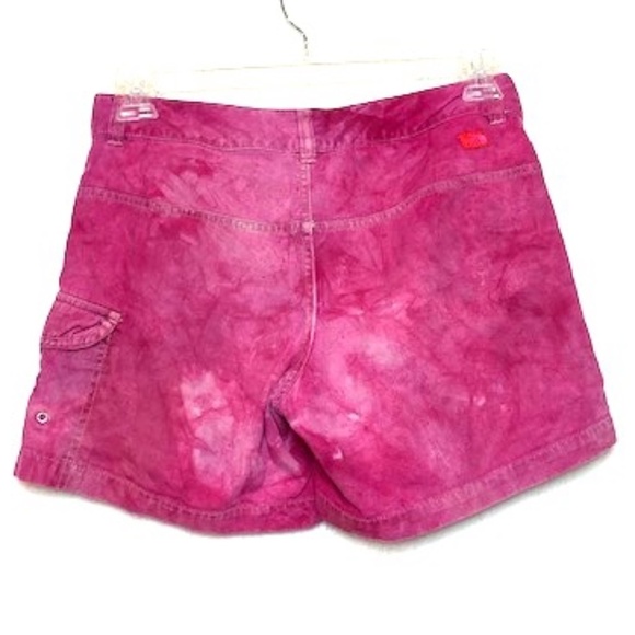 THE NORTH FACE Pink Splatter Wash Cargo Shorts 4 - Picture 2 of 5